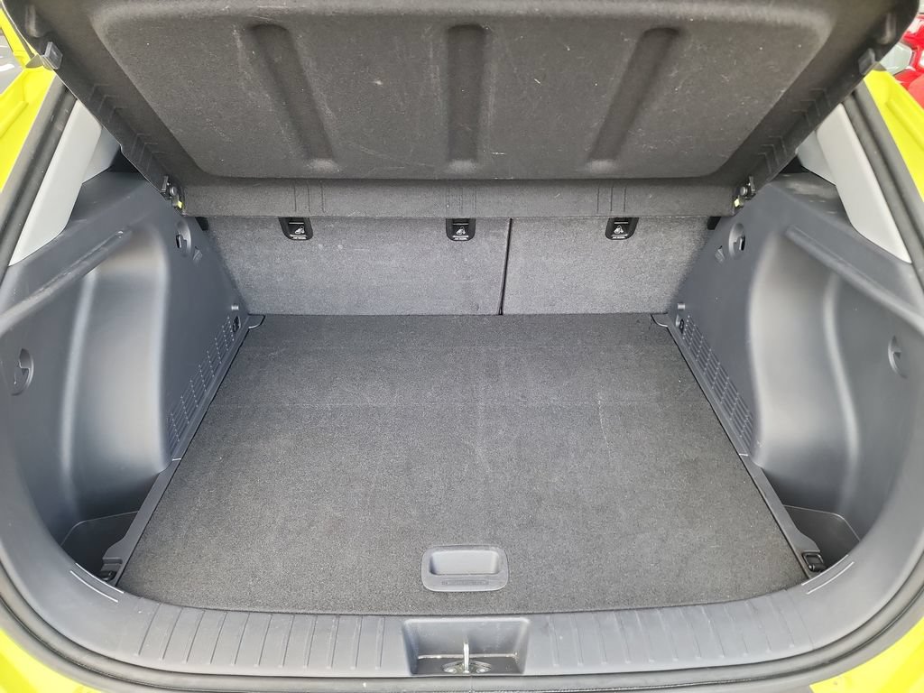 Used 2025 Hyundai Kona SEL AWD/4WD image 40