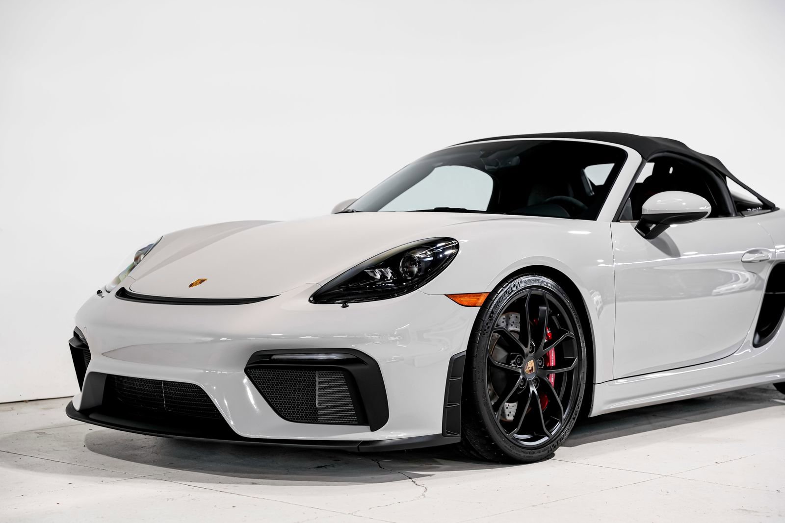 Used 2022 Porsche 718 Boxster Spyder RWD image 29
