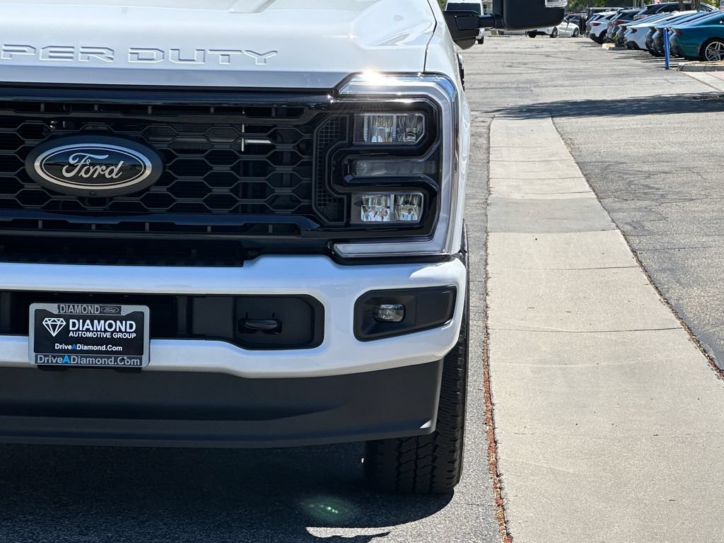 New 2026 Ford F250 XLT w/ XLT Premium Package AWD/4WD image 13