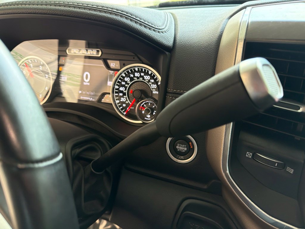 Used 2022 RAM 3500 Laramie AWD/4WD image 9