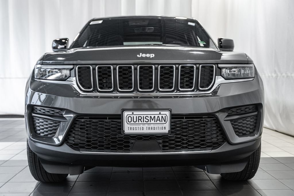 New 2025 Jeep Grand Cherokee Laredo X w/ Luxury Tech Group I image 2