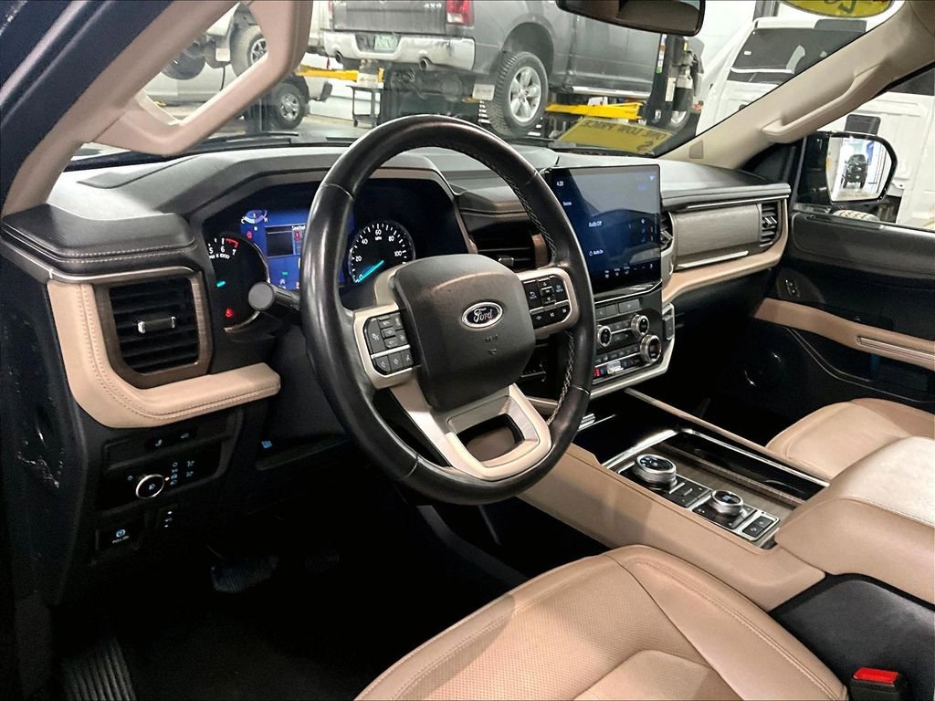 Used 2024 Ford Expedition Max Limited image 8