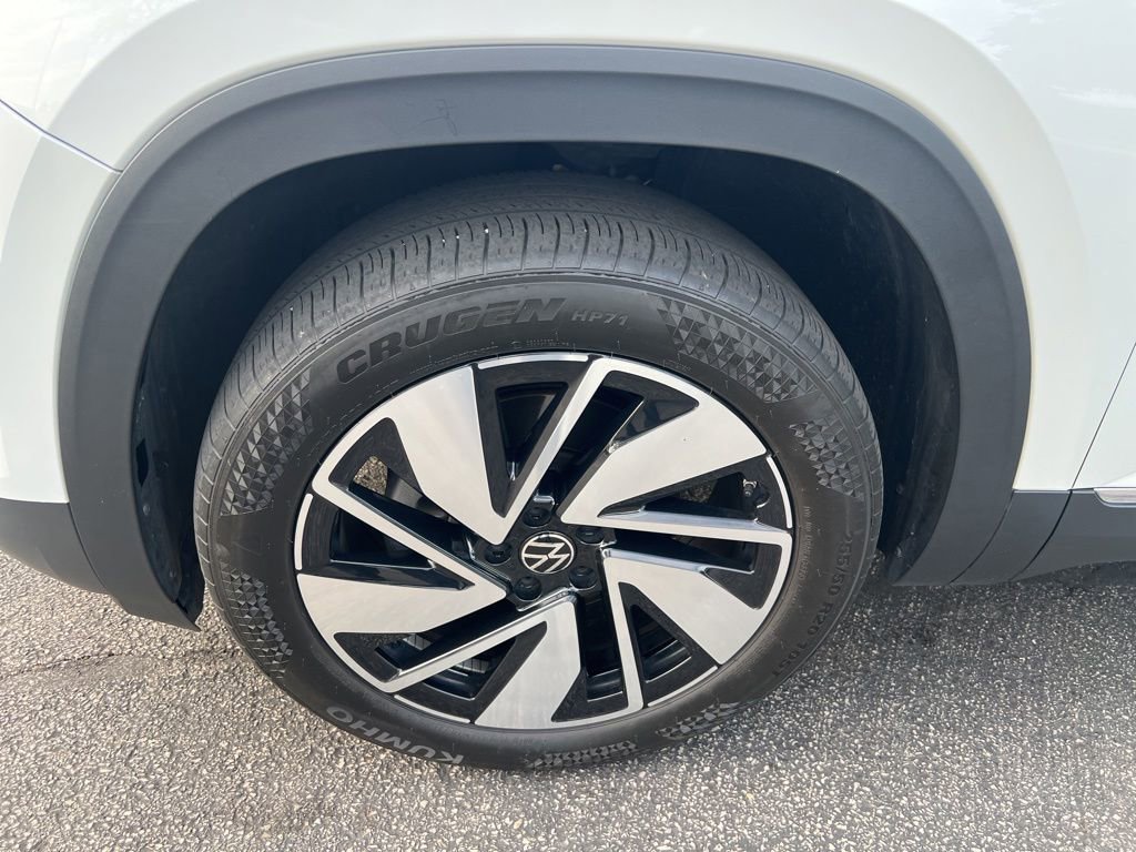 Used 2024 Volkswagen Atlas SEL AWD/4WD image 10
