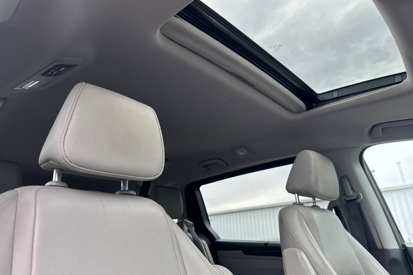 Used 2023 Honda Odyssey EX-L image 22