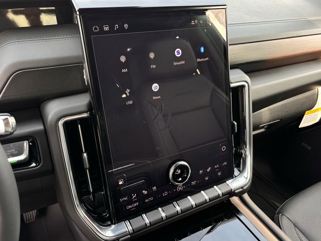 New 2026 GMC Yukon Denali w/ Denali Reserve Package image 14