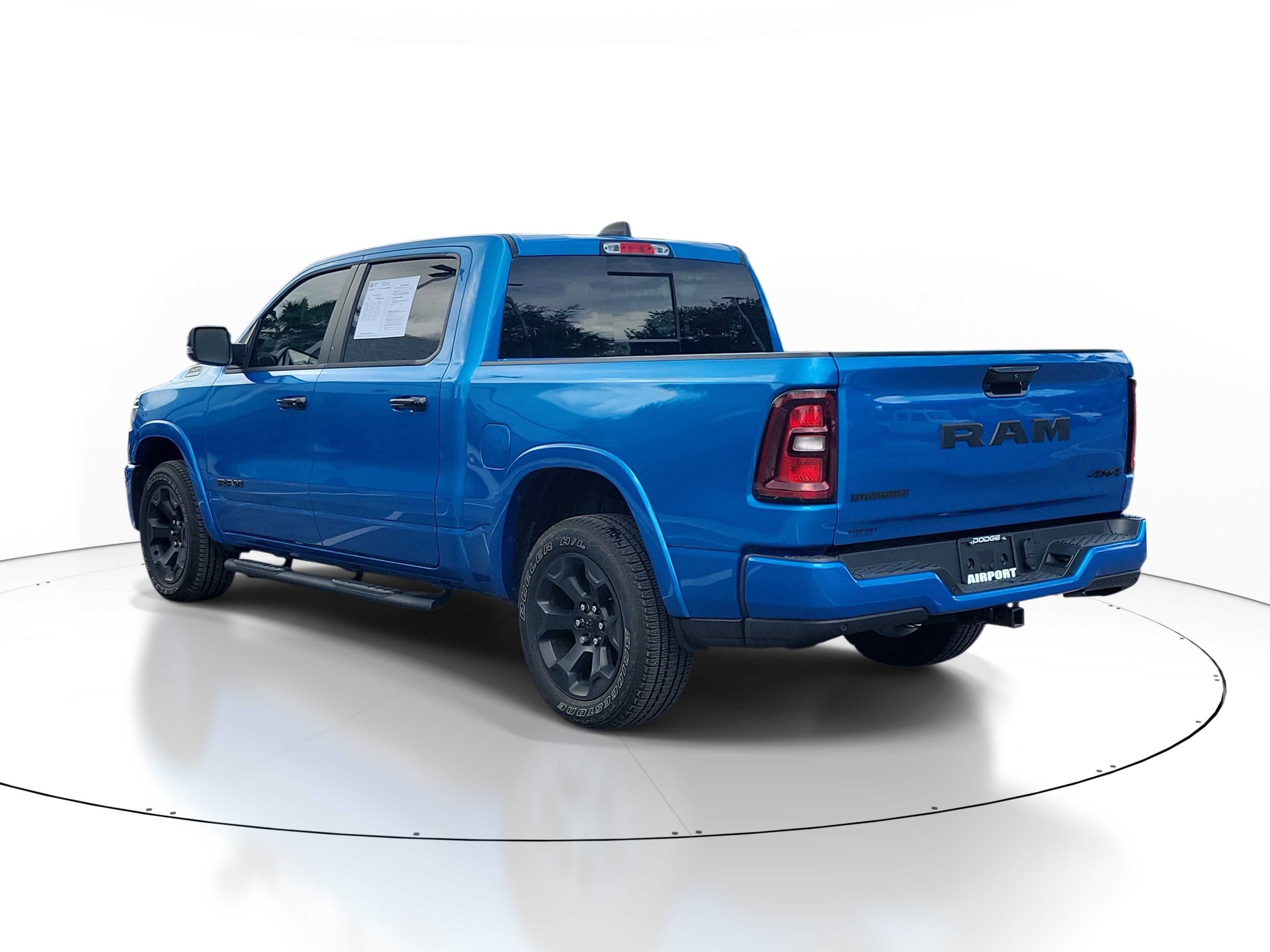 Used 2025 RAM 1500 Big Horn AWD/4WD image 4