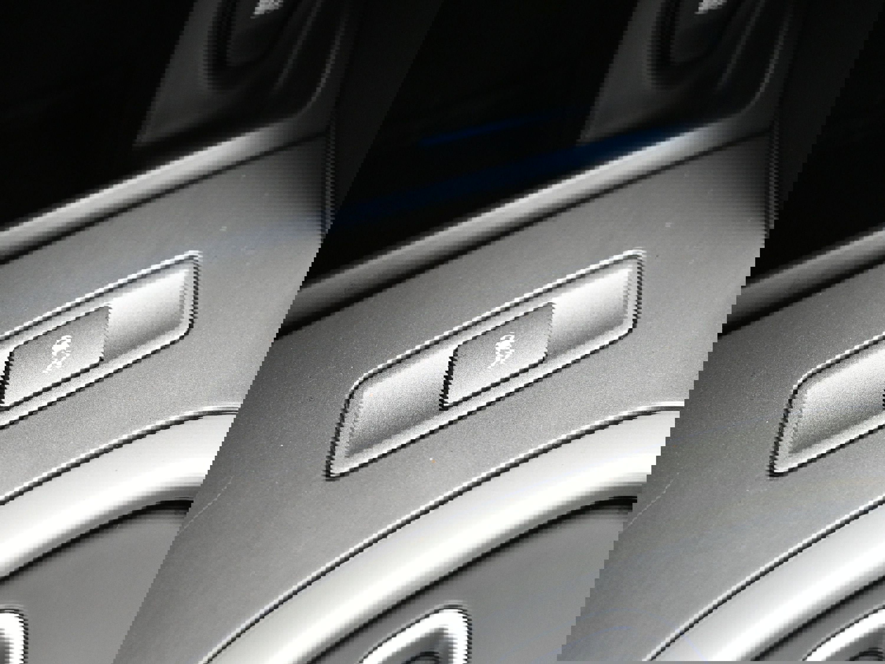 Used 2009 Pontiac G8 image 17