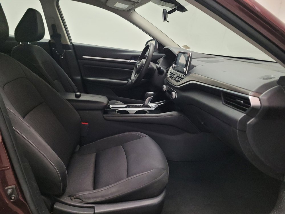 Used 2023 Nissan Altima 2.5 SV FWD image 21
