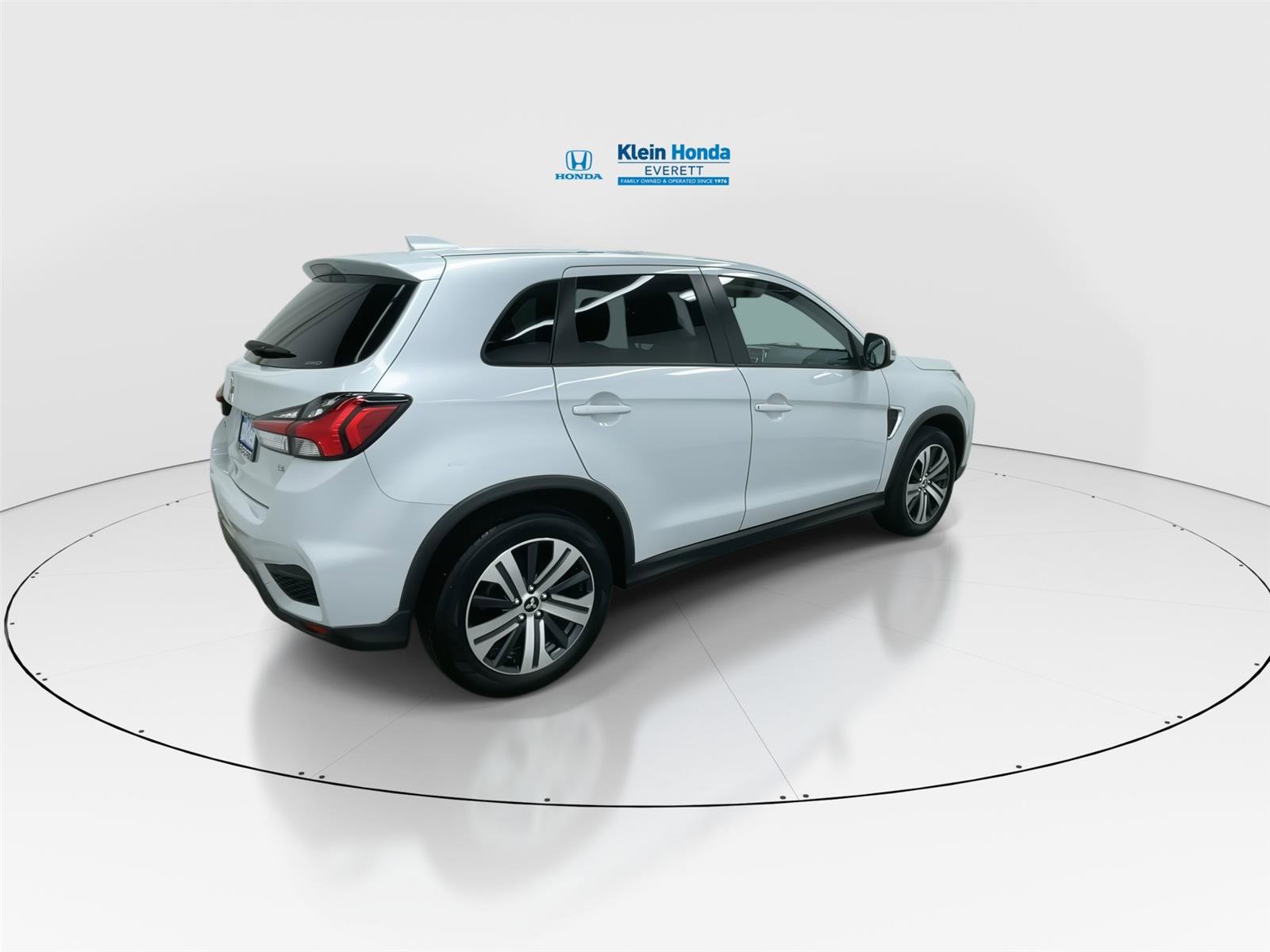 Used 2024 Mitsubishi Outlander Sport SE image 2