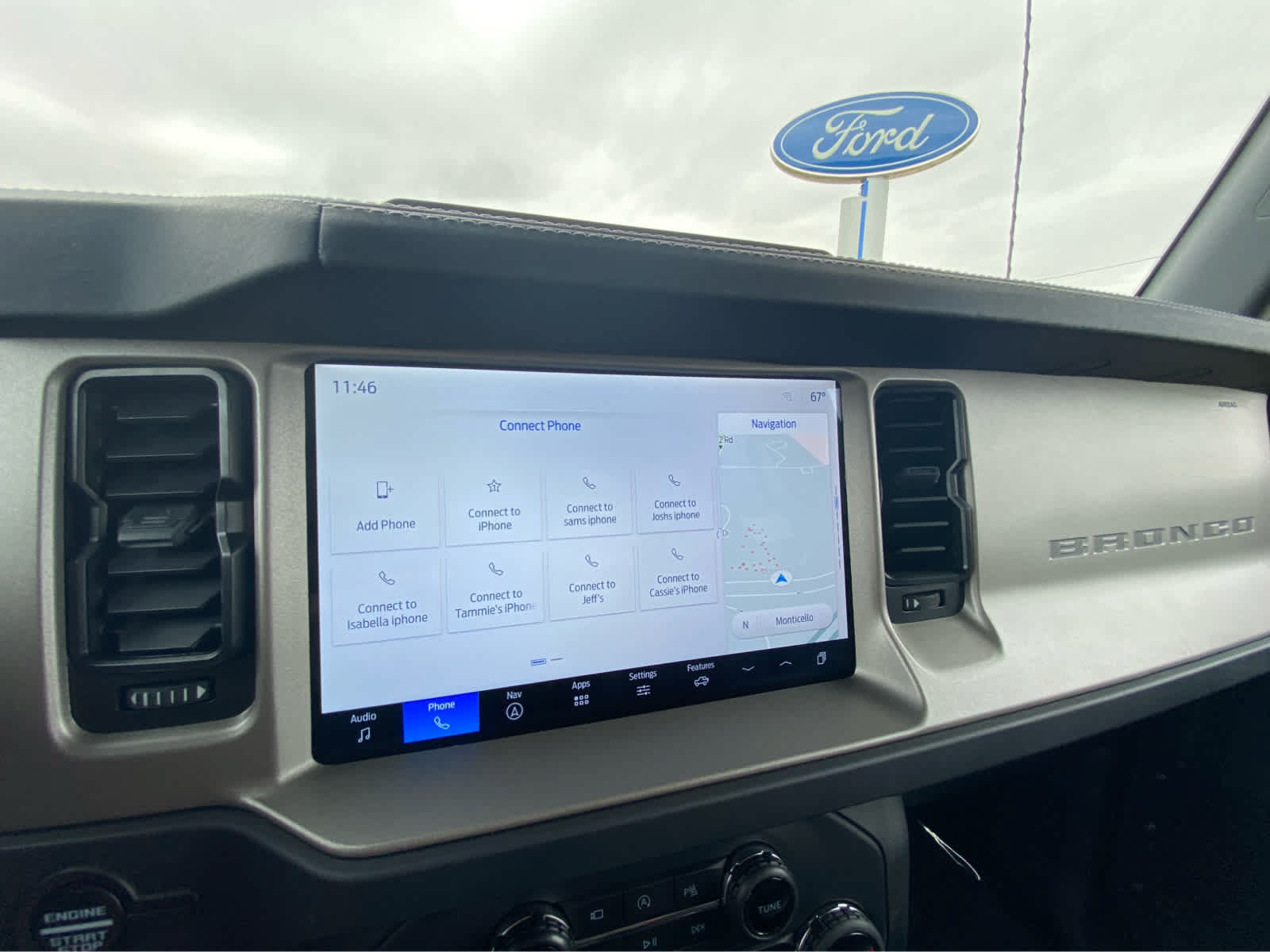 Used 2025 Ford Bronco Outer Banks AWD/4WD image 32