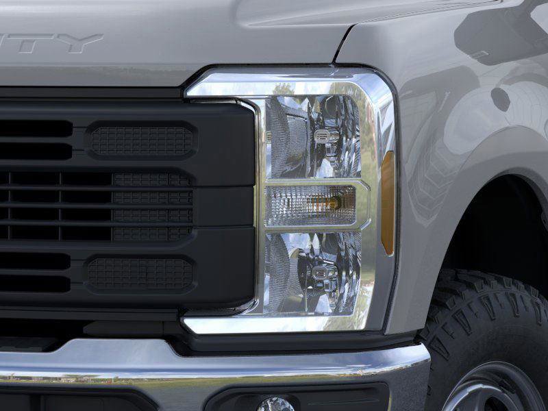 New 2026 Ford F250 XL w/ XL Off-Road Package AWD/4WD image 18