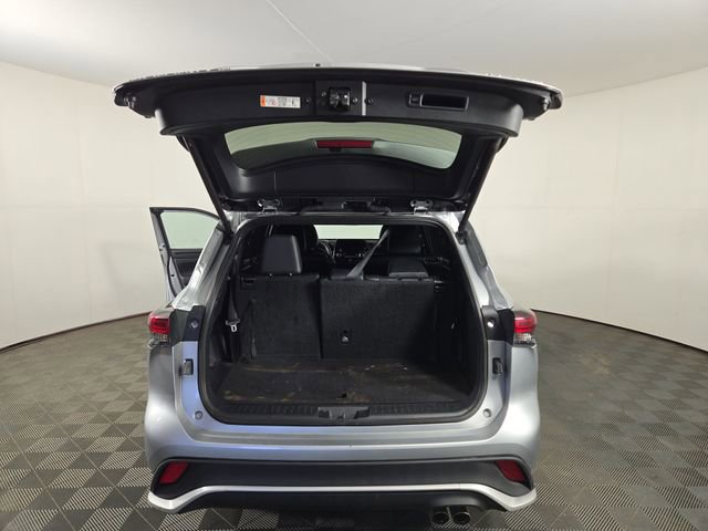 Used 2025 Toyota Highlander XSE AWD/4WD image 33