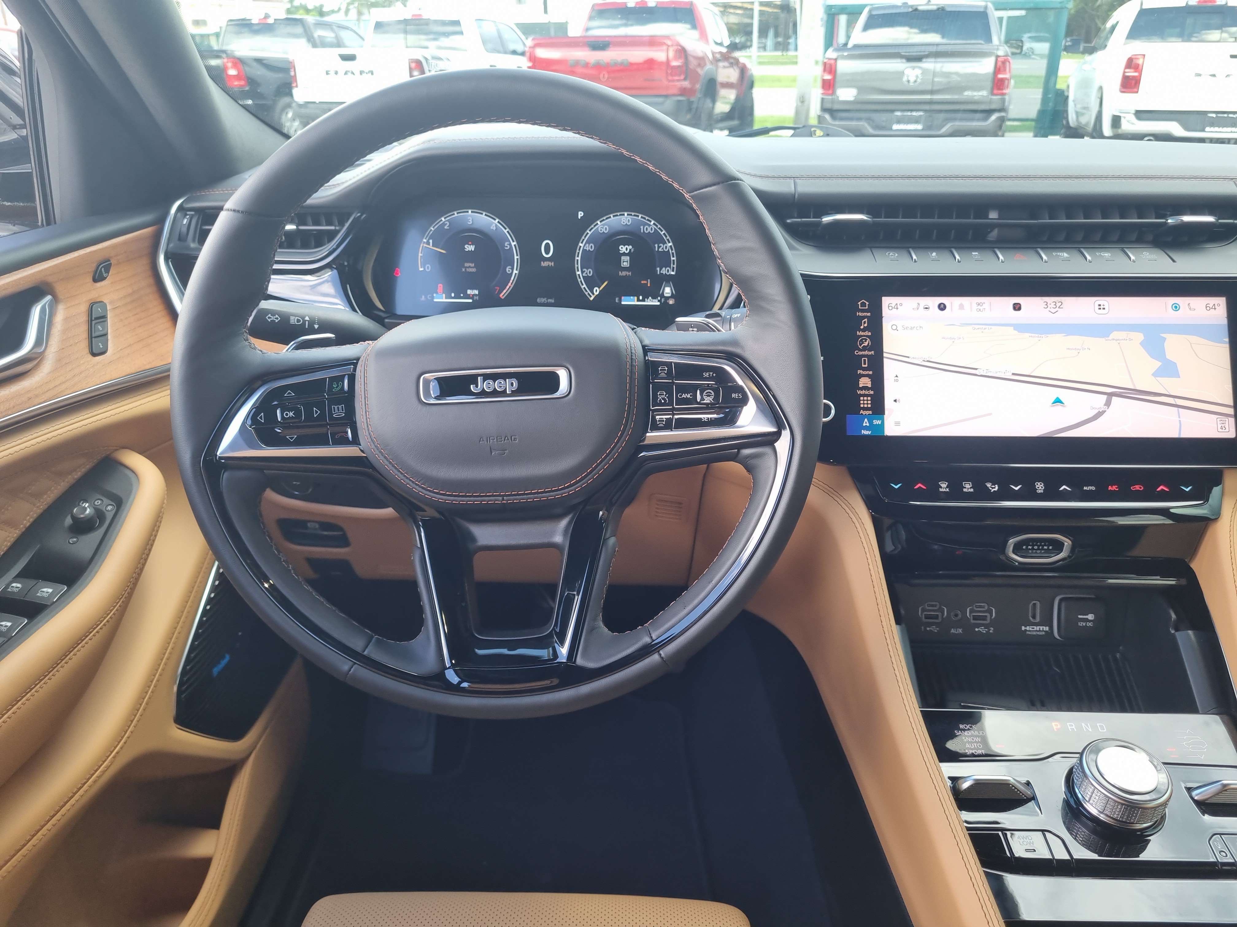 Used 2026 Jeep Grand Cherokee Summit w/ Obsidian Package AWD/4WD image 15