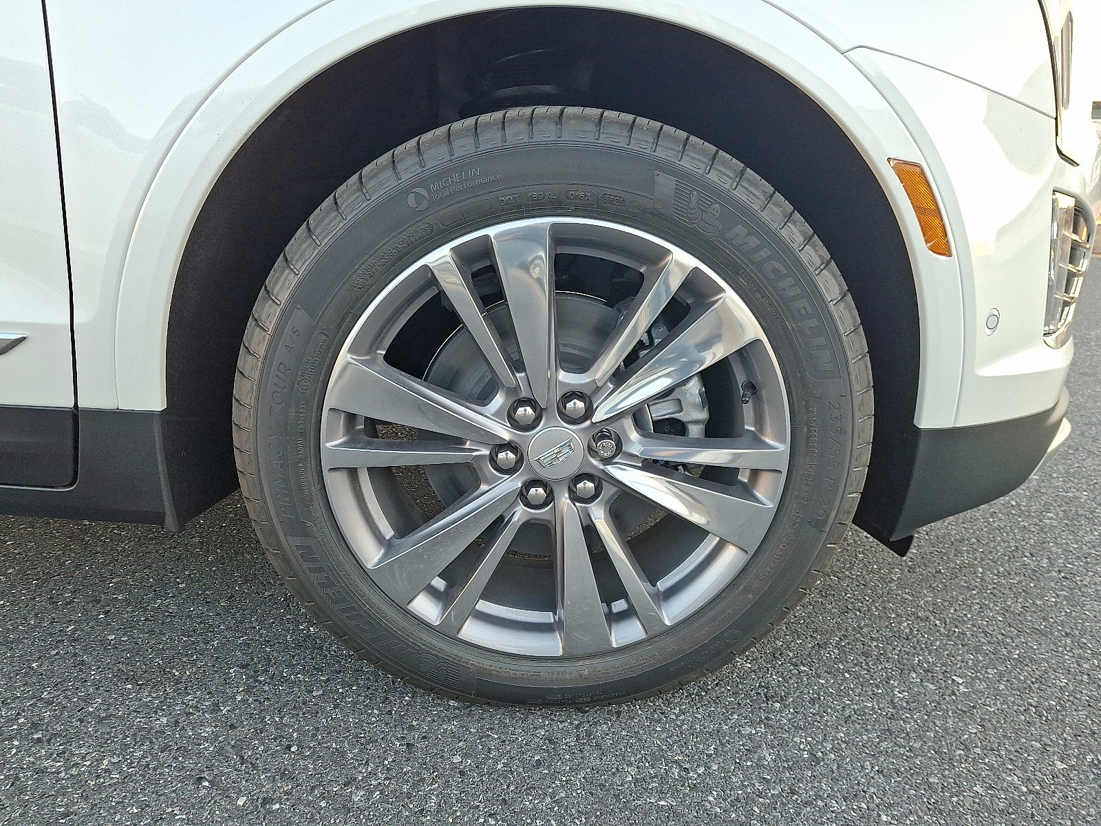 New 2026 Cadillac XT5 Premium Luxury w/ Driver Assist Package image 9