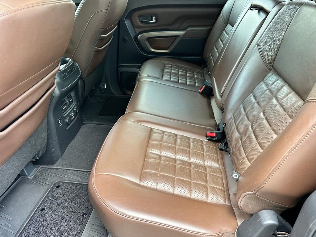 Used 2021 Nissan Titan Platinum Reserve image 7