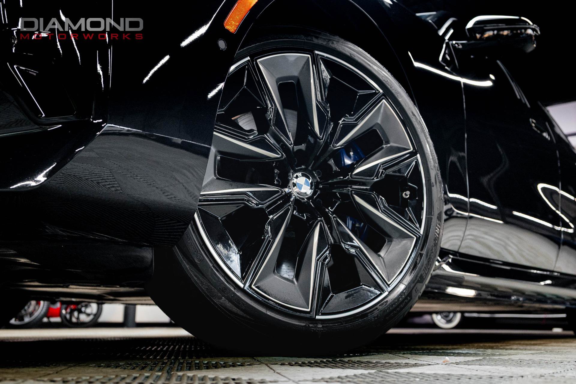 Used 2023 BMW i7 xDrive60 image 9