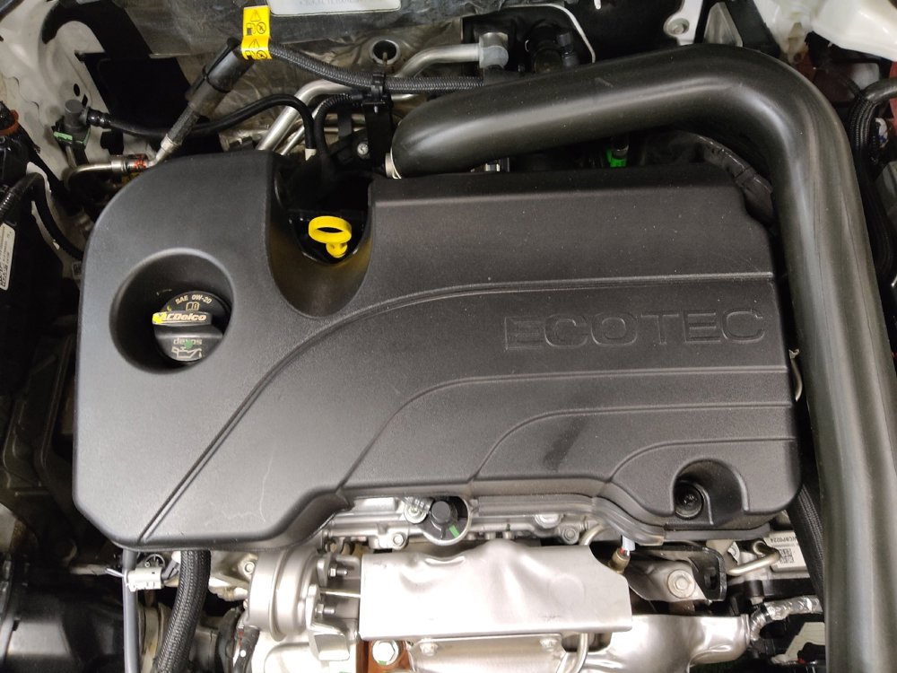 Used 2024 GMC Terrain SLE image 30