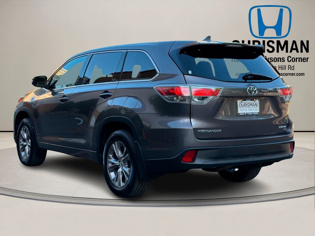 Used 2015 Toyota Highlander Plus AWD/4WD image 3