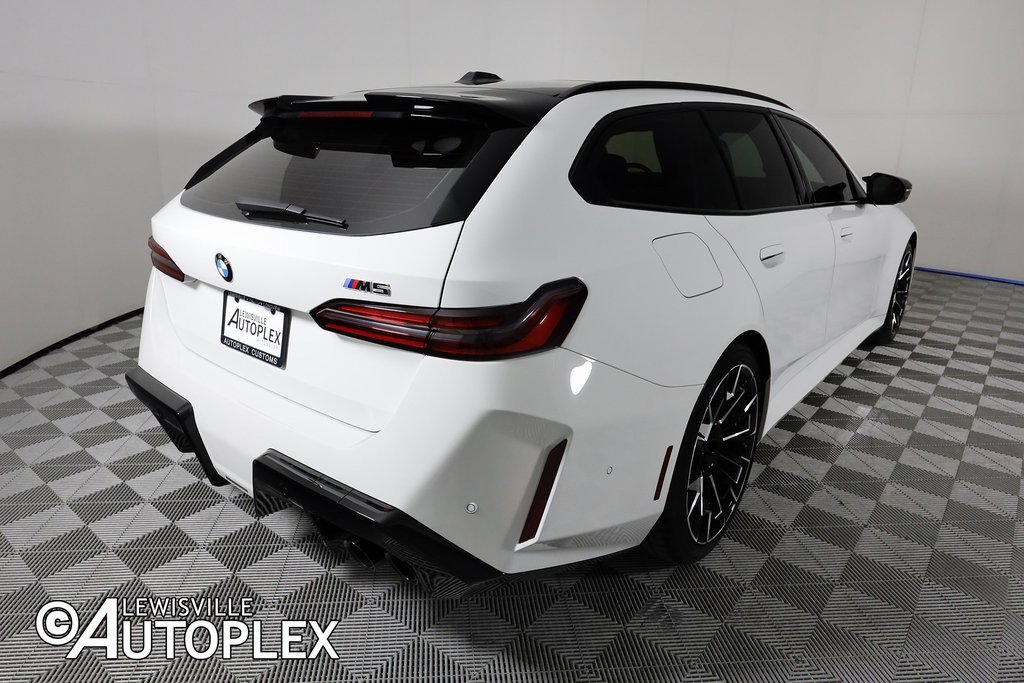 Used 2026 BMW M5 Touring image 5