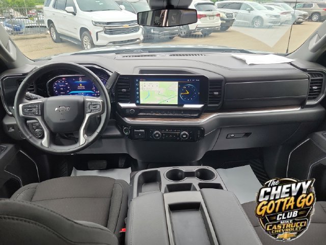 Used 2026 Chevrolet Silverado 1500 RST AWD/4WD image 10