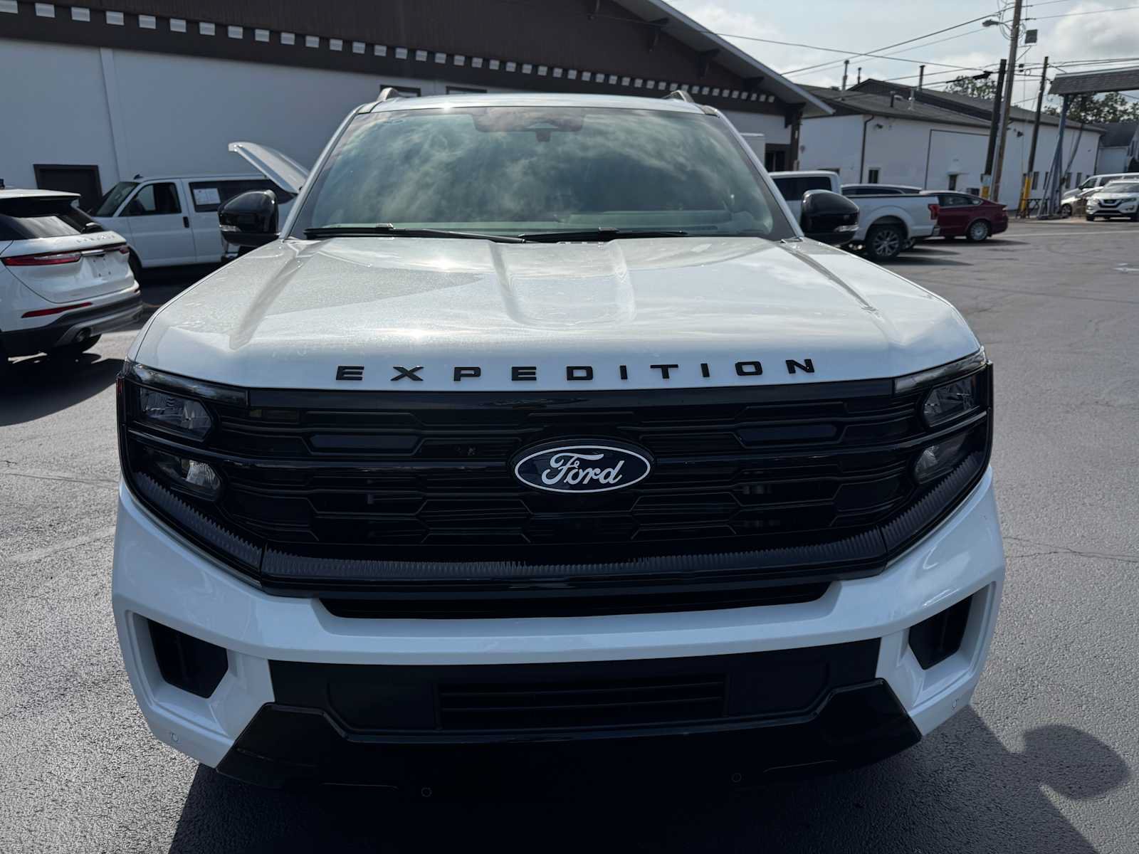 New 2027 Ford Expedition Max Platinum w/ Stealth Performance Package AWD/4WD image 14