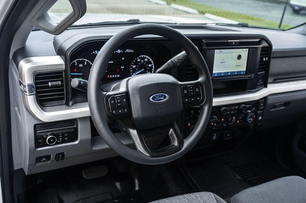 Used 2025 Ford F550 4x4 Crew Cab w/ XLT Value Package image 22