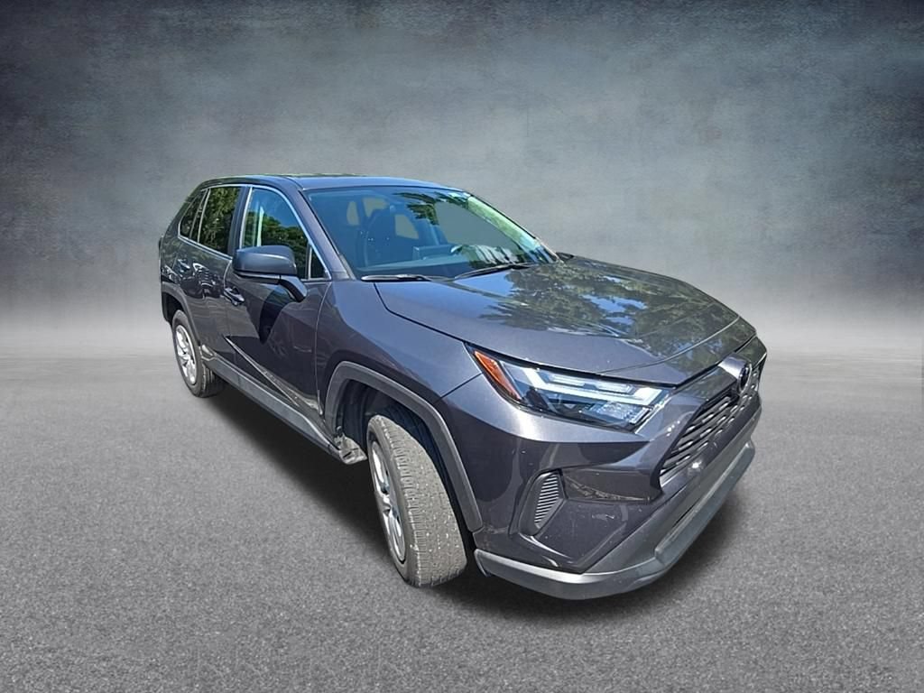 Used 2025 Toyota RAV4 LE AWD/4WD image 9
