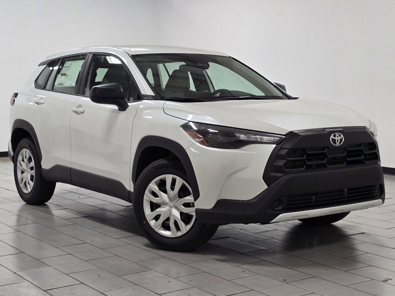 New 2026 Toyota Corolla Cross L image 2