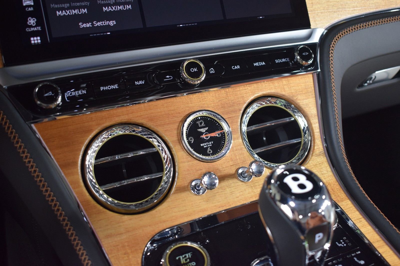 Certified 2023 Bentley Continental GT Azure image 34