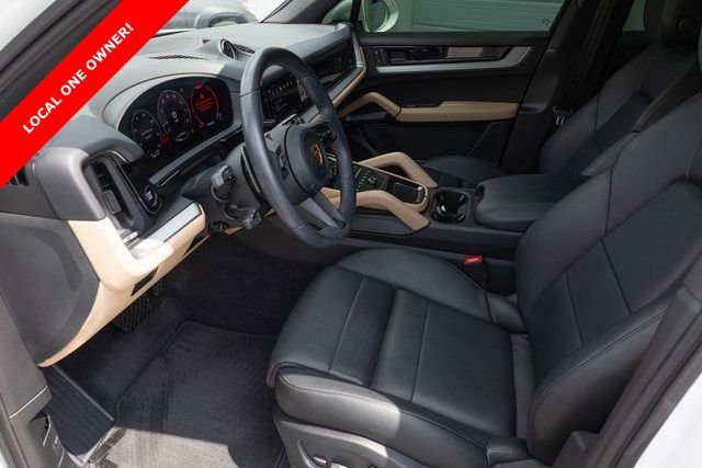 Used 2024 Porsche Cayenne image 2