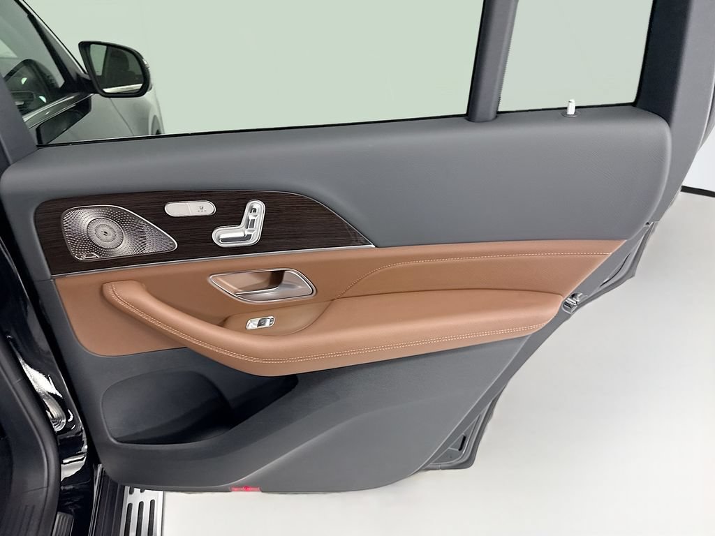 New 2026 Mercedes-Benz GLS 450 4MATIC image 27