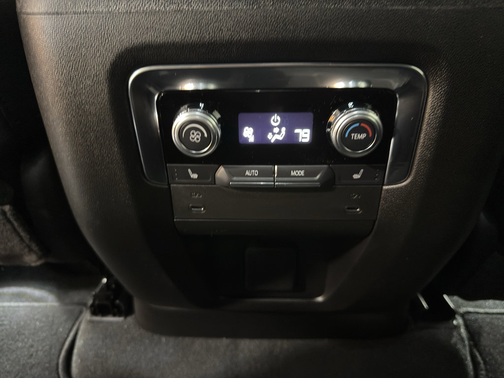 Used 2025 GMC Yukon XL Elevation w/ LPO, Elevation Black Package image 13
