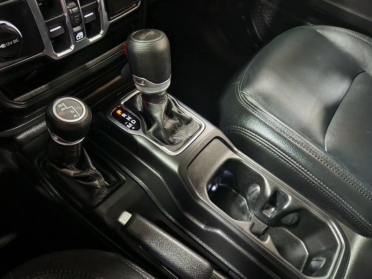 Used 2021 Jeep Wrangler Unlimited Sport AWD/4WD image 39