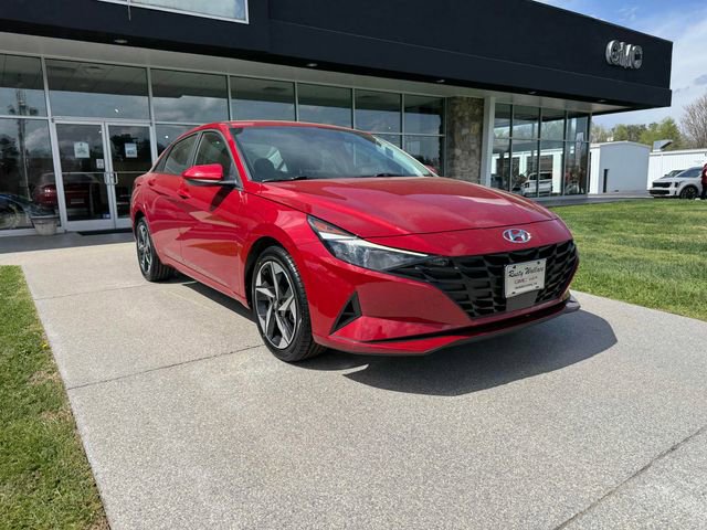Used 2023 Hyundai Elantra SEL w/ Convenience Package image 1
