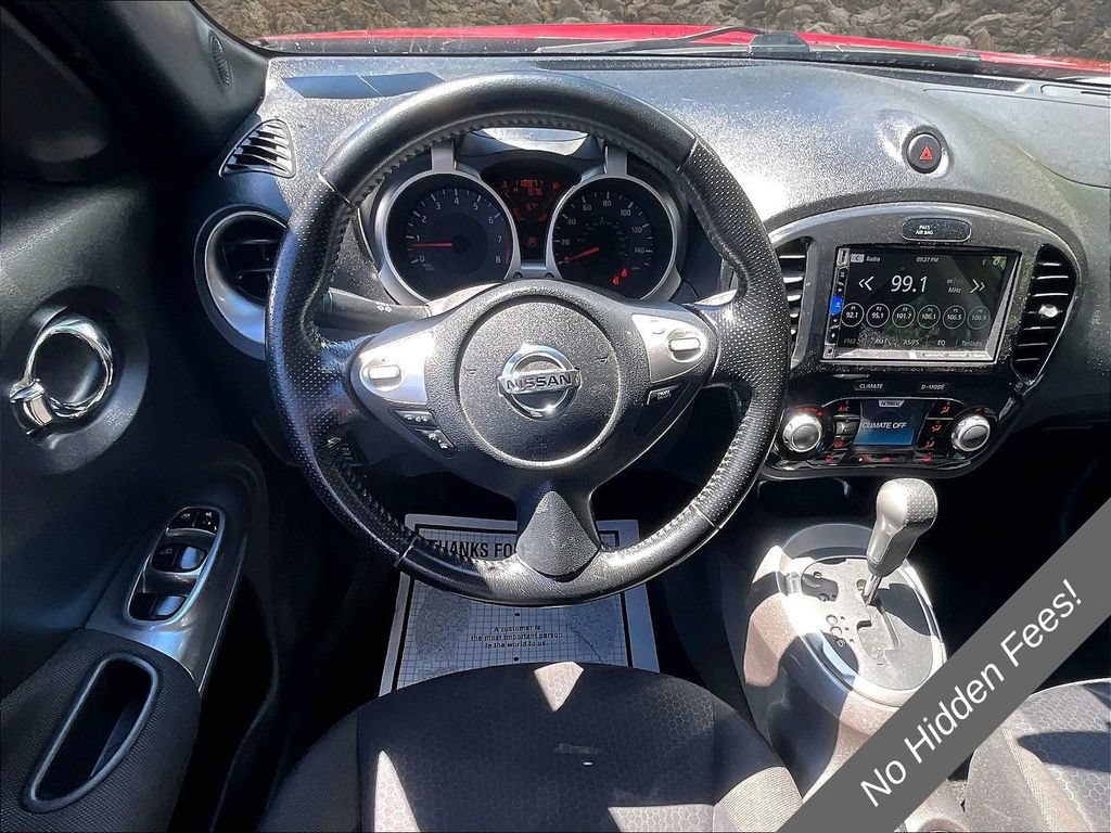 Used 2011 Nissan Juke SV AWD/4WD image 3