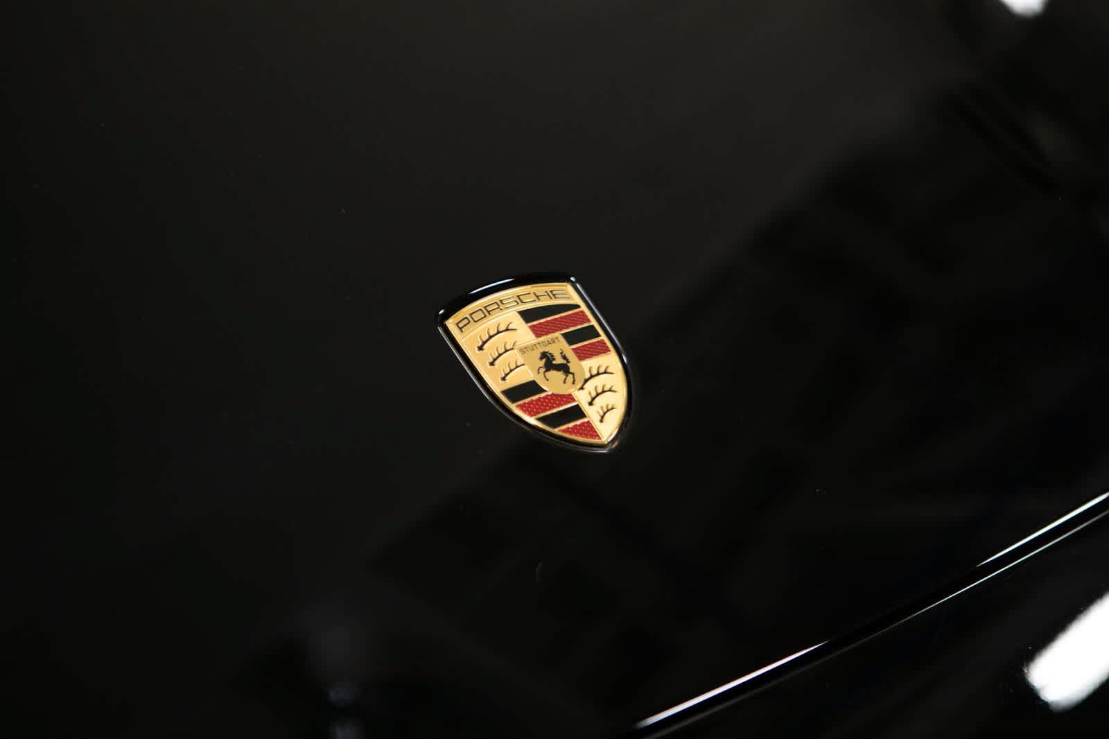 New 2026 Porsche Taycan 4S AWD/4WD image 17