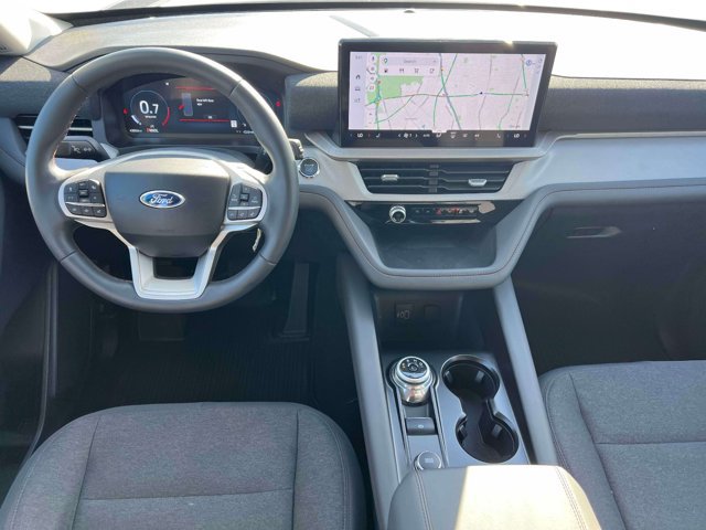 Used 2026 Ford Explorer Active AWD/4WD image 17