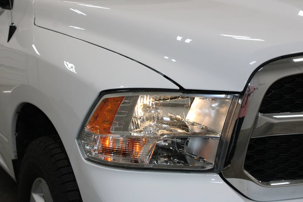 Used 2024 RAM 1500 Classic SLT AWD/4WD image 11