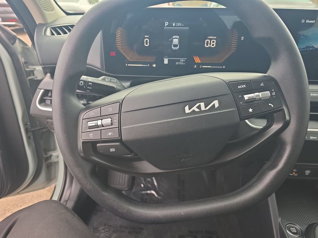 Used 2025 Kia K4 FWD image 13