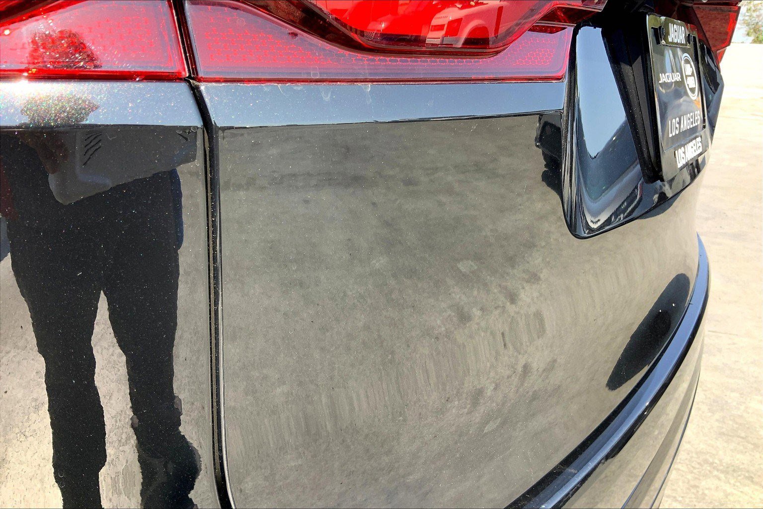 Used 2025 Jaguar F-PACE R-Dynamic S image 8