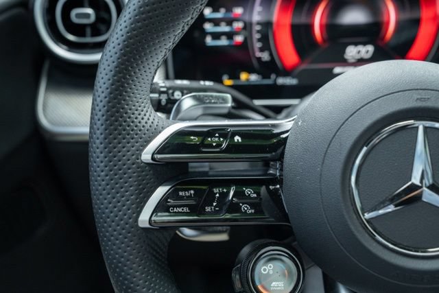 Used 2025 Mercedes-Benz GLC 43 AMG 4MATIC image 31