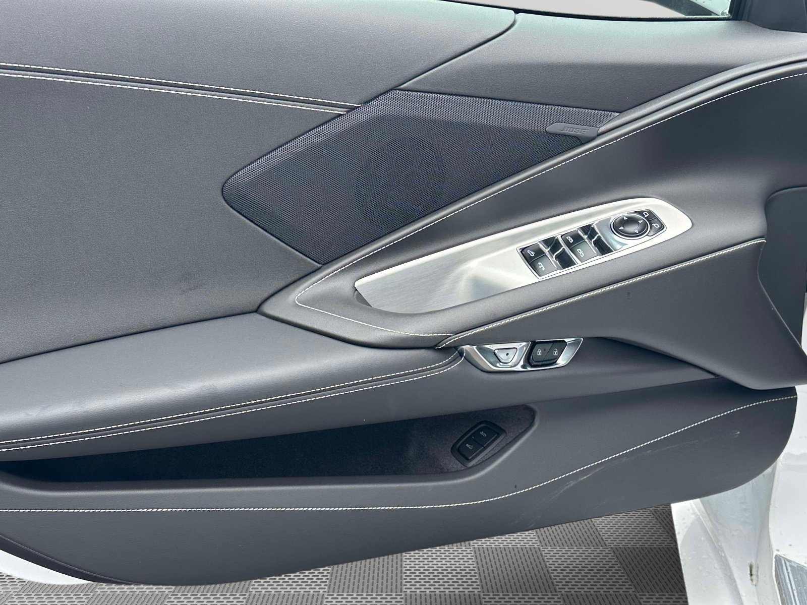 Certified 2026 Chevrolet Corvette Stingray Convertible w/ 1LT image 28