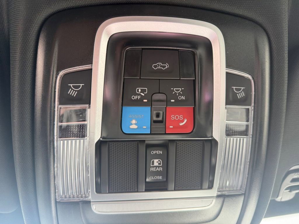 New 2026 RAM 1500 4x4 Crew Cab image 24