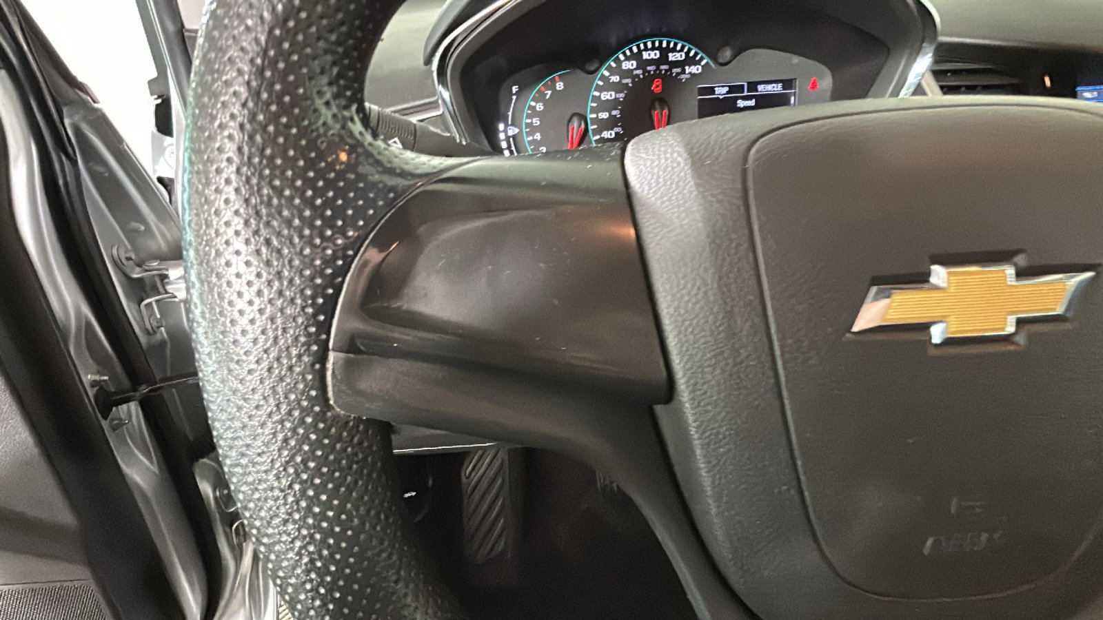 Used 2018 Chevrolet Trax LS AWD/4WD image 19
