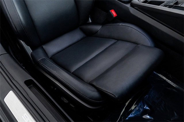 Used 2020 Porsche 911 Carrera w/ Premium Package image 30