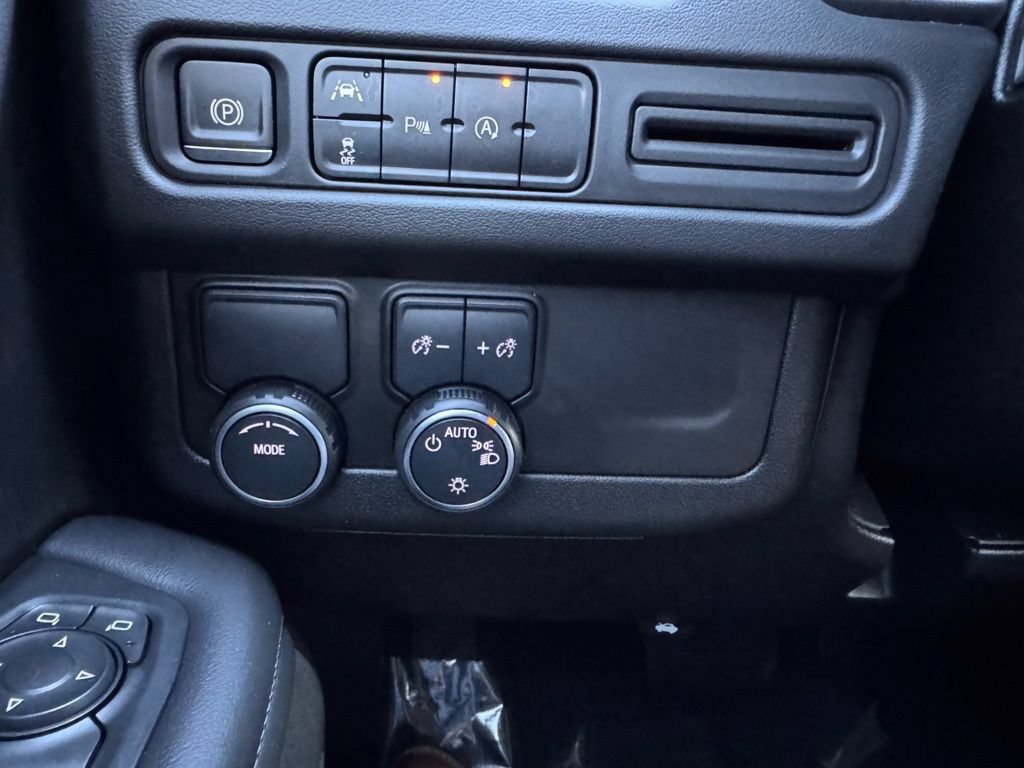 Used 2023 Chevrolet Tahoe LT RWD image 14