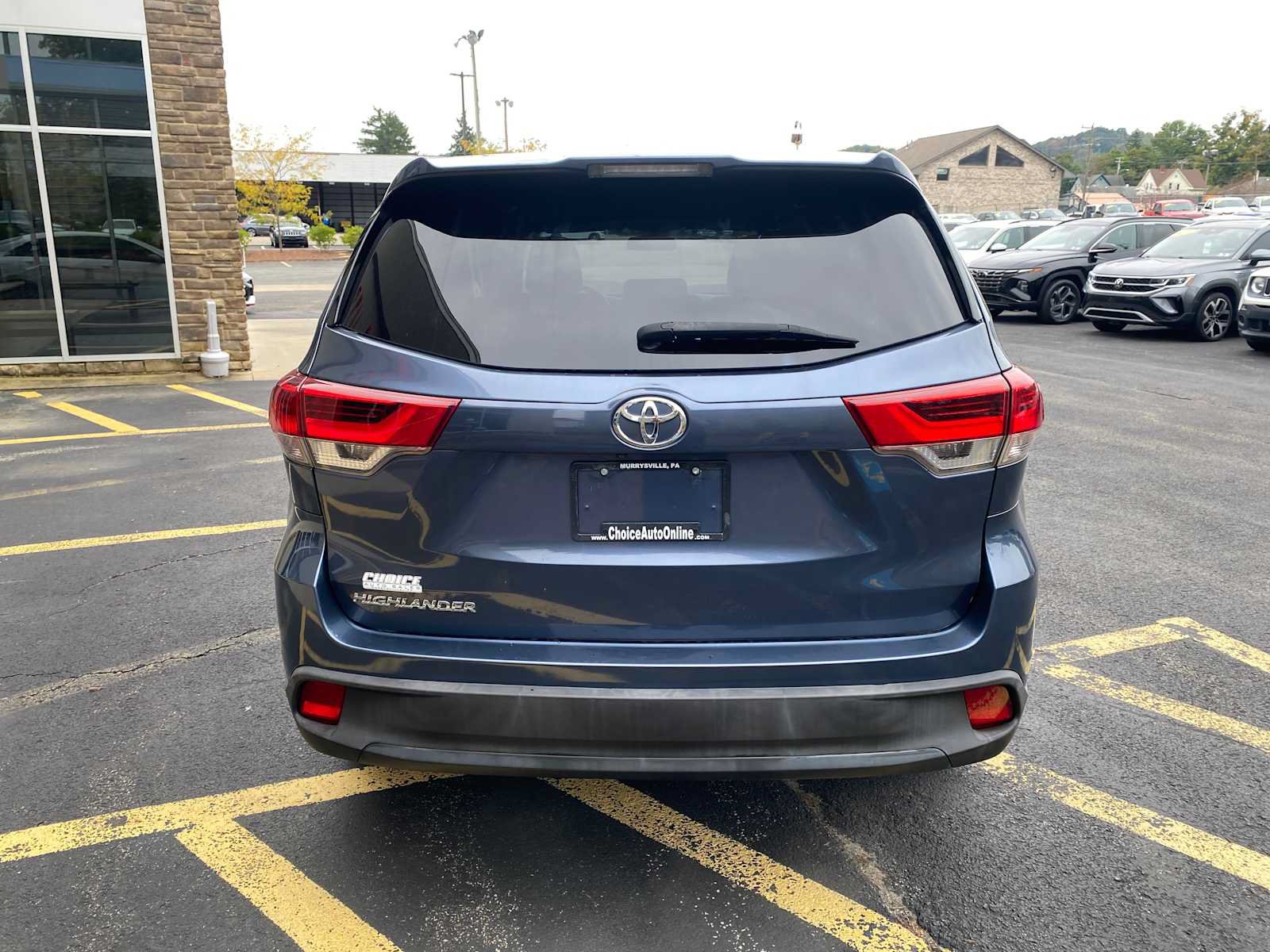 Used 2018 Toyota Highlander LE FWD image 13
