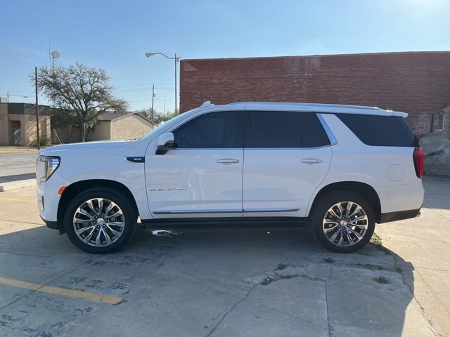 Certified 2022 GMC Yukon Denali w/ Denali Premium Package RWD image 3
