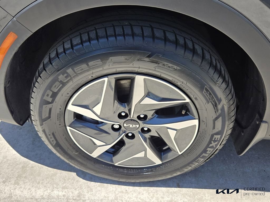 Certified 2022 Kia Sorento S image 10