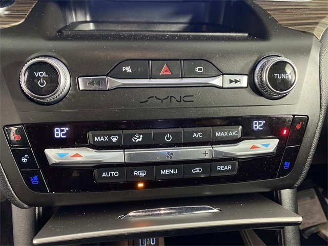 Used 2020 Ford Explorer Limited w/ Class III Trailer Tow Package image 19